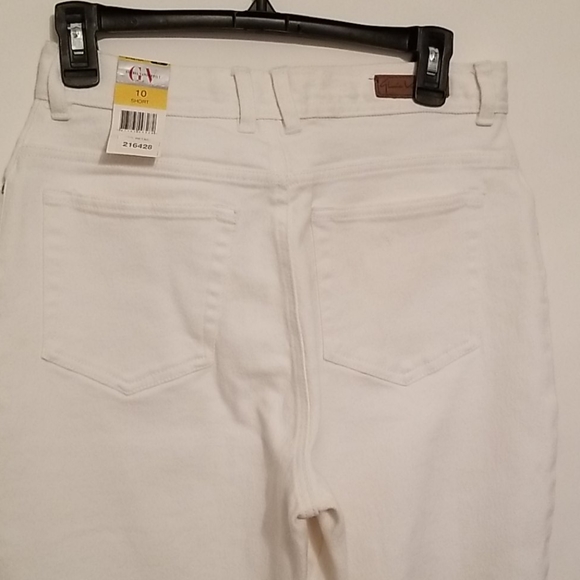 Gloria Vanderbilt jeans - Picture 3 of 5